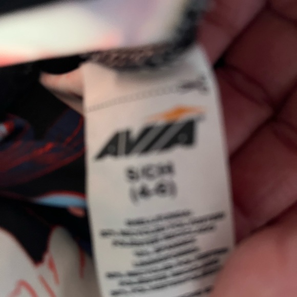 Tanking Top - Picture 3 of 3